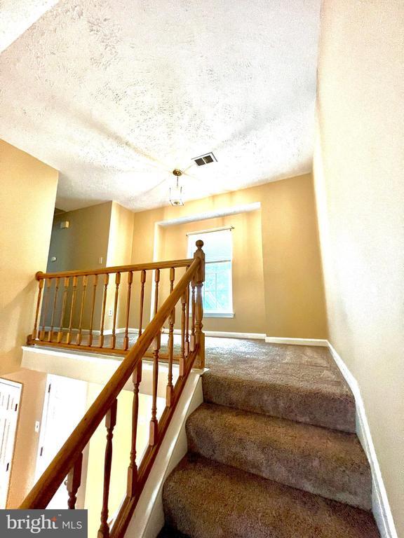 Building Photo - 4306 Lord Fairfax Ct