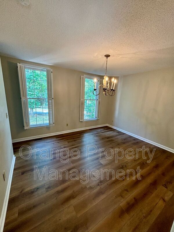 Building Photo - 193 Heather Dr