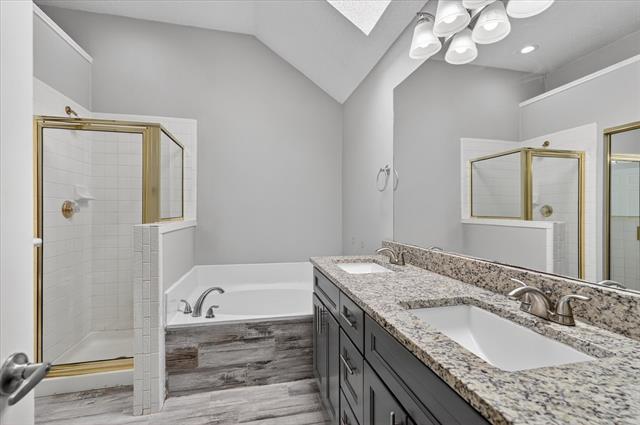 Building Photo - 505 Picketts Dr