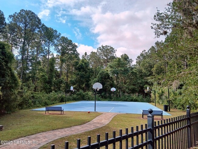 Building Photo - 1723 Forest Lake Cir W