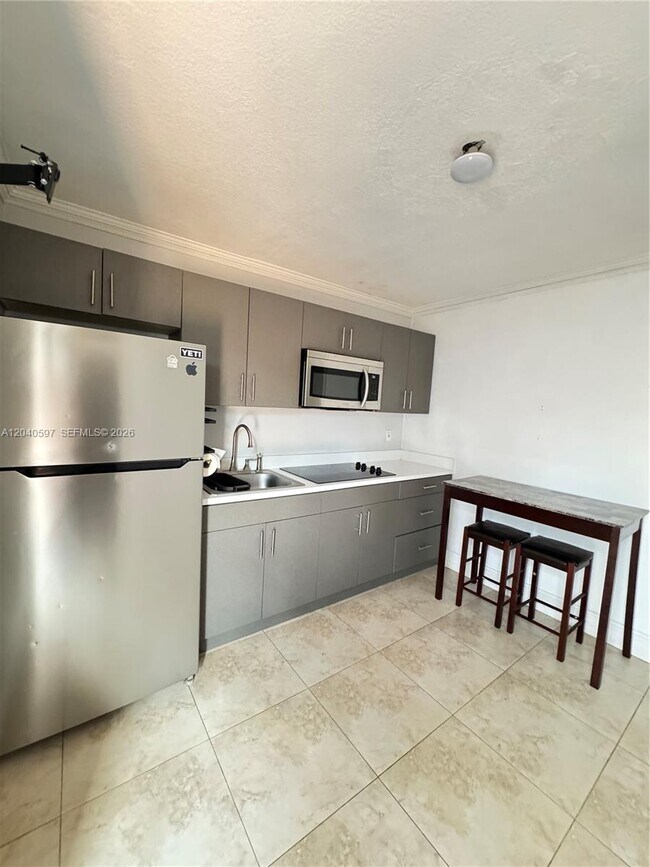 Building Photo - 11340 SW 41st Terrace