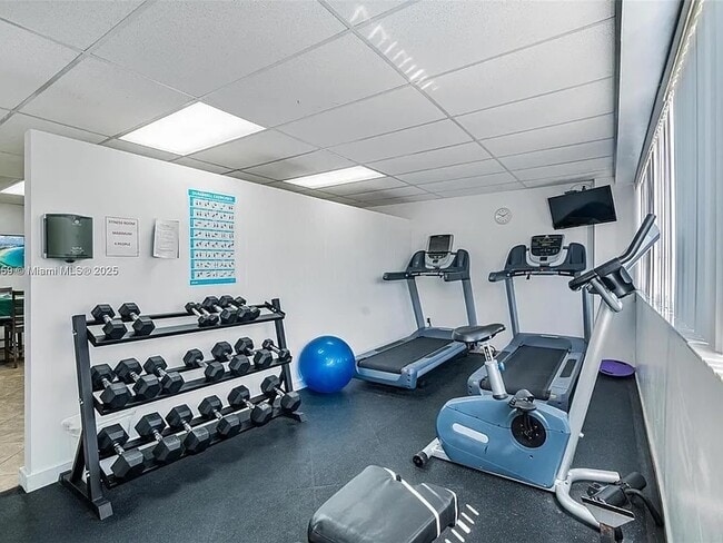 Building Photo - 7300 Wayne Ave