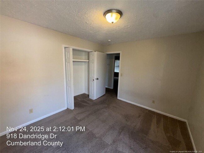 Building Photo - 918 Dandridge Dr