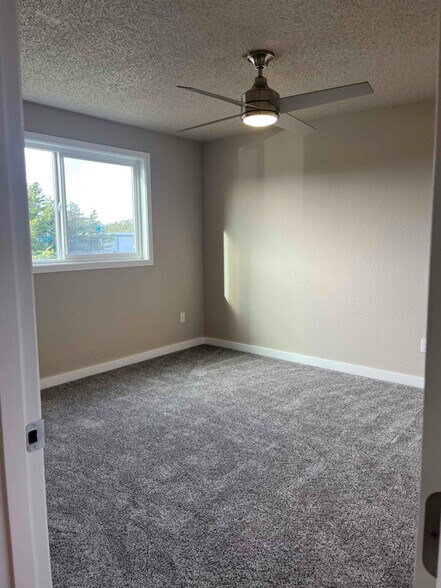 Building Photo - 946 Ocean Shores Blvd SW