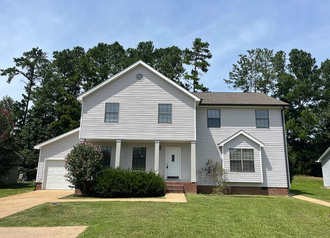 Building Photo - 1319 Stratton Place Dr