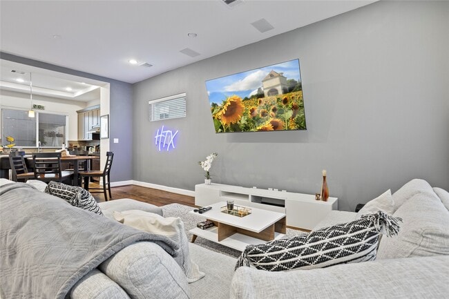 Building Photo - 317 Eado Park Cir