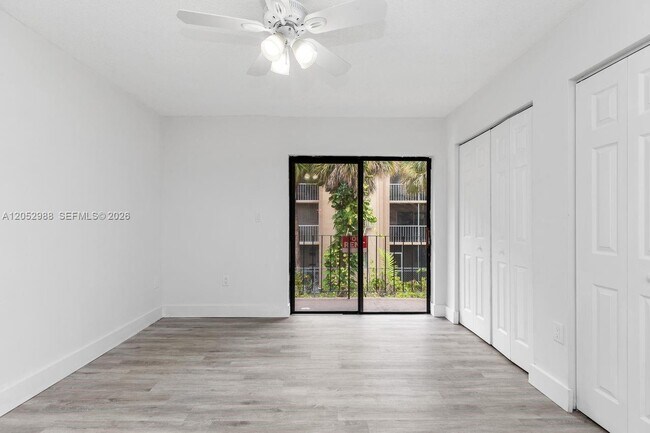 Building Photo - 6854 NW 173rd Dr