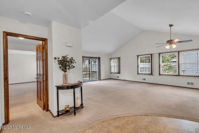 Building Photo - 30 Turnberry Cir