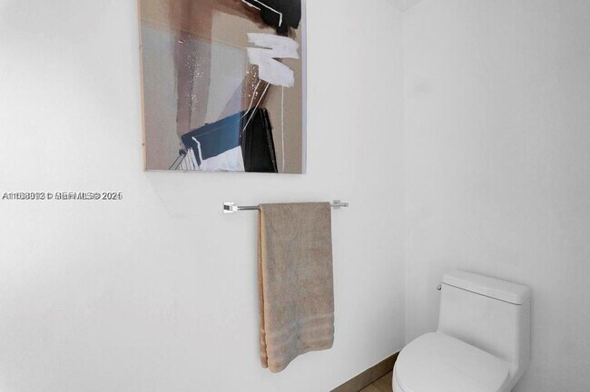 Building Photo - 788 NE 23rd St