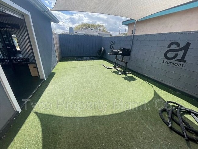 Building Photo - 392 Bonito Ave