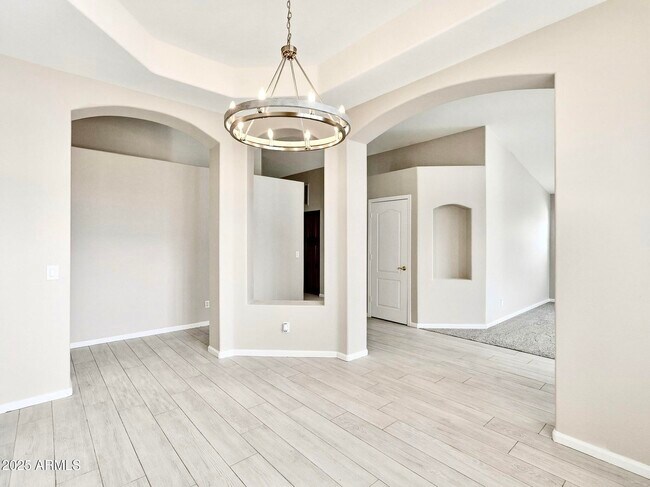 Building Photo - 9926 E Pantera Ave