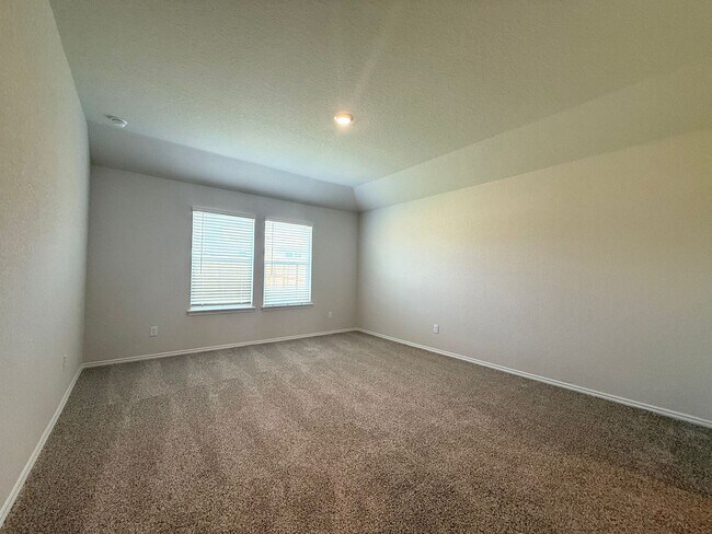 Building Photo - 14741 Cooke Delta