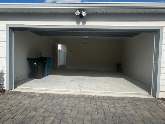 Building Photo - 14326 Orchid Is Dr