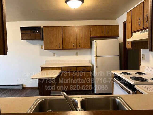 Building Photo - 478 Cedar St