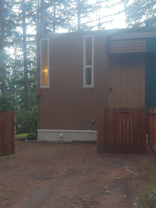 Building Photo - Lakeview Living in Clearwood – 2 Bed / 2 Bath Home in Yelm, WA