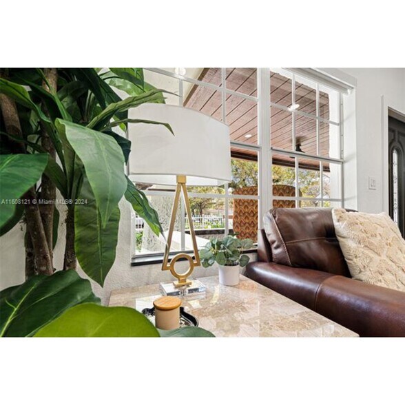 Building Photo - 3902 NW 3rd Ave