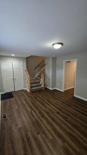 Building Photo - 511 National Ave