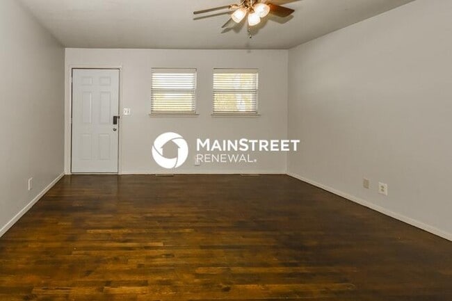 Building Photo - 3 Bedroom Pet-Friendly Home in INDEPENDENC...