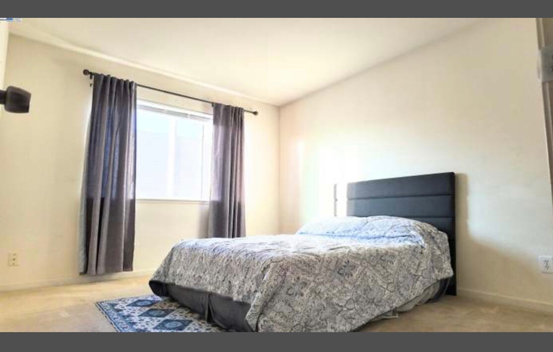 Building Photo - 5247 Agapanthus Ct