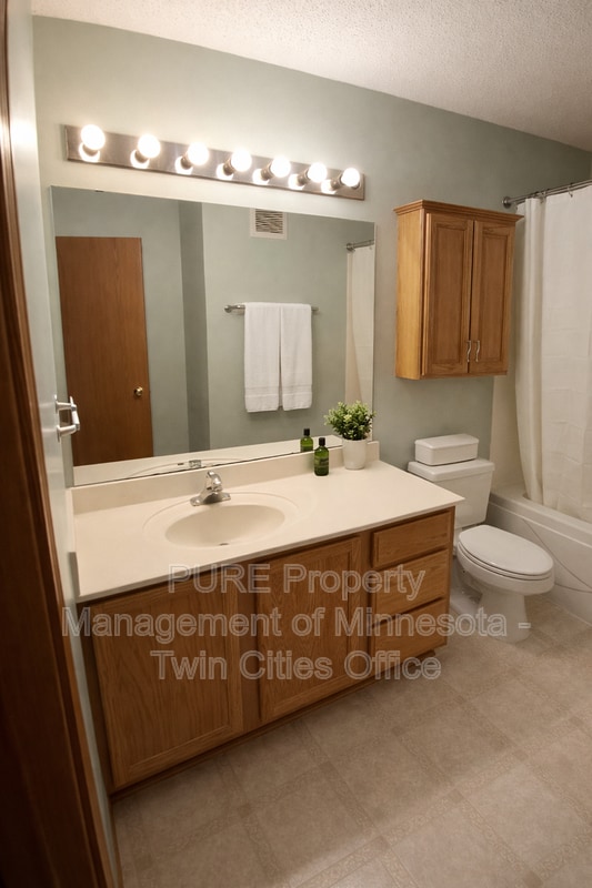 Building Photo - 15626 Float Ct