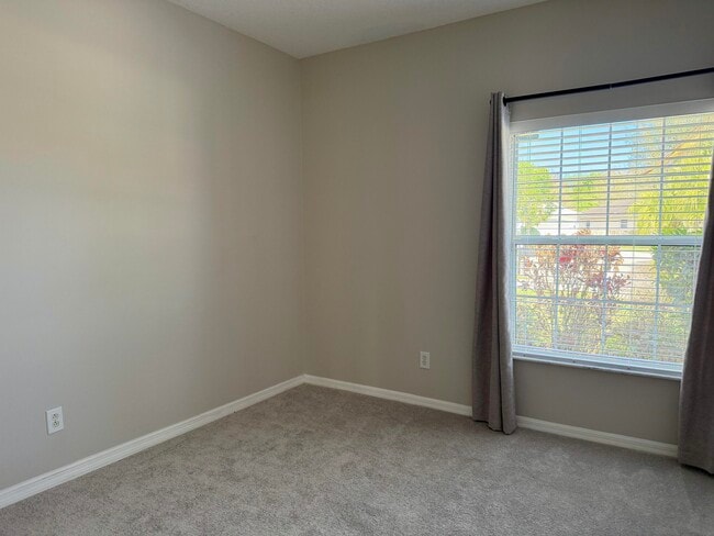 Building Photo - 6295 33rd Manor