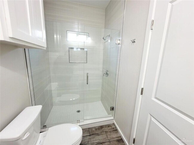 Building Photo - 13 N 56th St