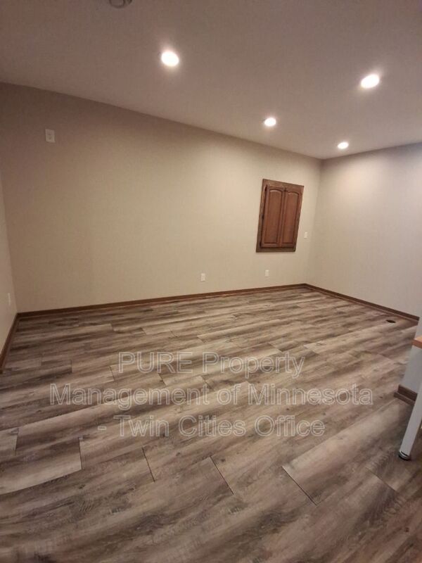 Building Photo - 3181 Doneene Ln