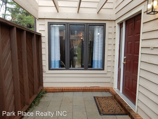 Building Photo - 3 br, 3 bath House - 106 Windward Dr SW