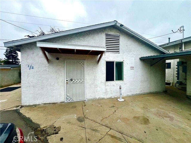 Building Photo - 2657 E Monroe St
