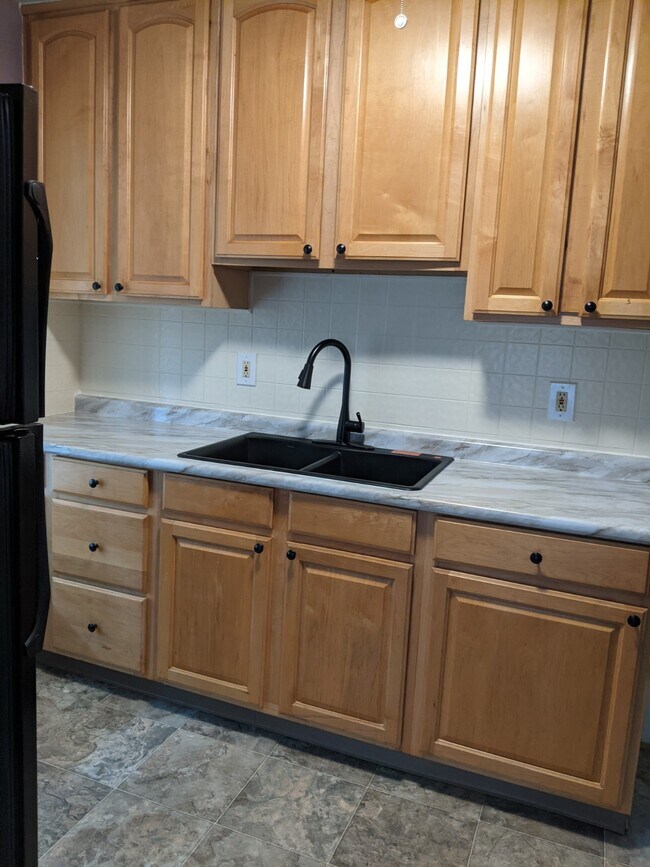 Kitchen - 1944 W 73rd St