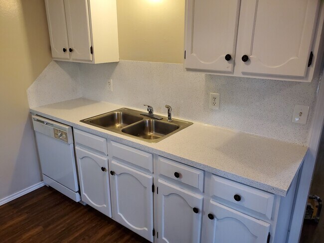 Building Photo - 13403 Rhudy Dr