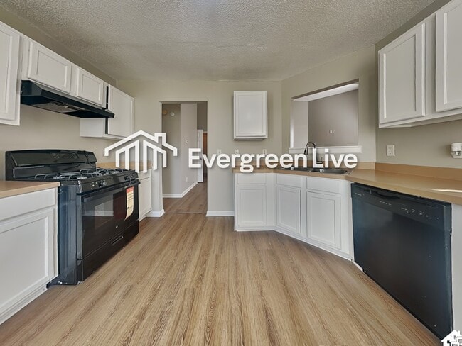 Building Photo - 5279 High Tide Ct