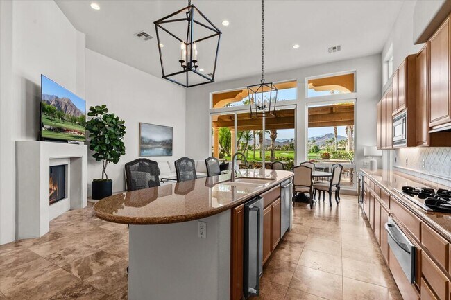 Building Photo - 79910 Mission Dr E