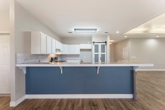 Building Photo - 13942 Longstreet Rd