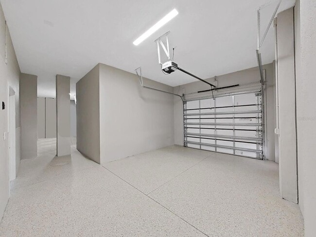 Building Photo - 882 Bay Point Dr