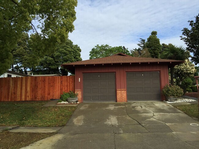 Building Photo - Vallejo, 842-844 Benicia Rd