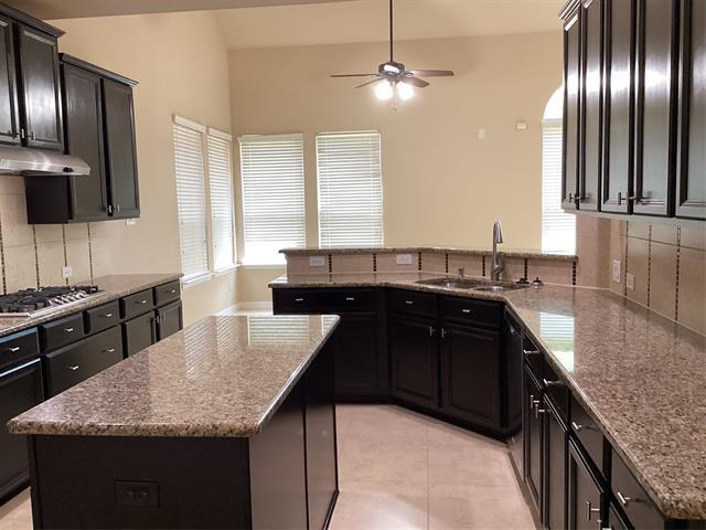 Building Photo - 1704 Hickory Chase Cir