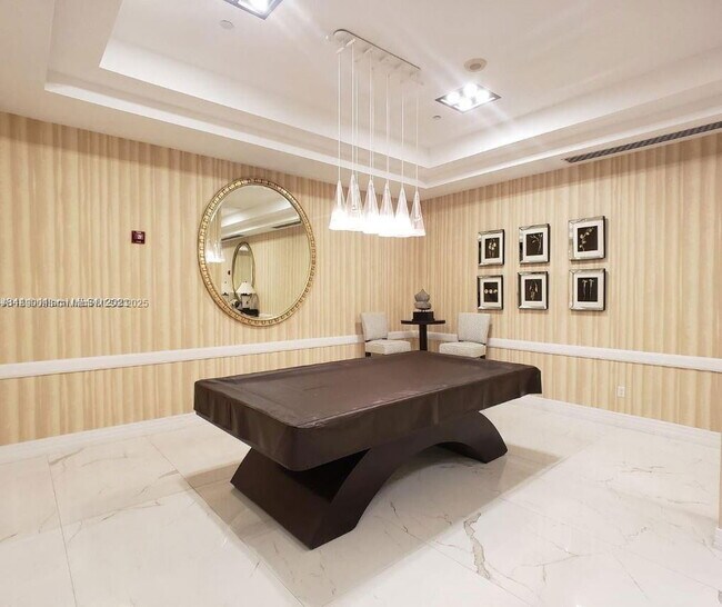 Building Photo - 6917 Collins Ave