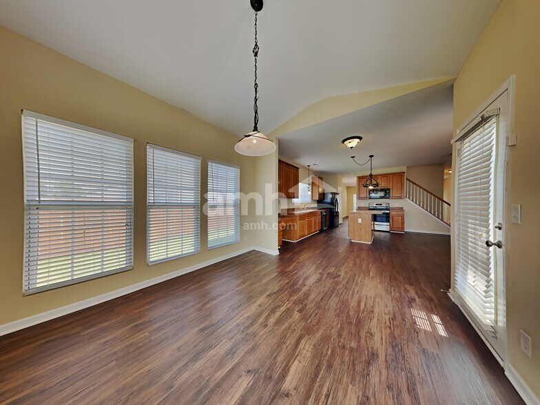 Building Photo - 6828 Championship Dr