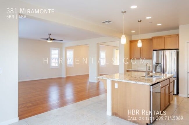 Building Photo - 381 Miramonte-