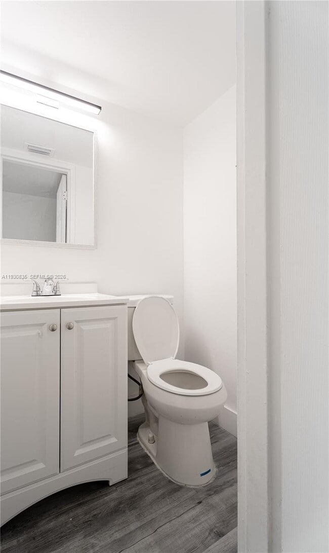 Building Photo - 3660 NE 166th St