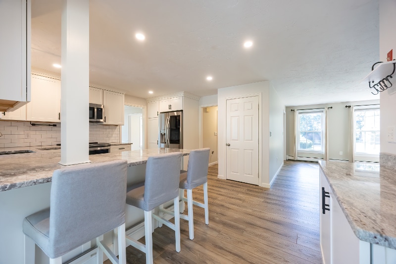 Building Photo - 12 Jillson Cir