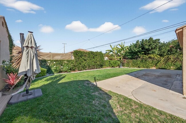 Building Photo - Beautifully Remodeled 3-Bedroom Home in Pr...