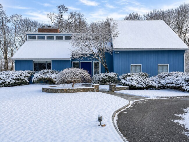 Building Photo - 1 Brightfield Ln