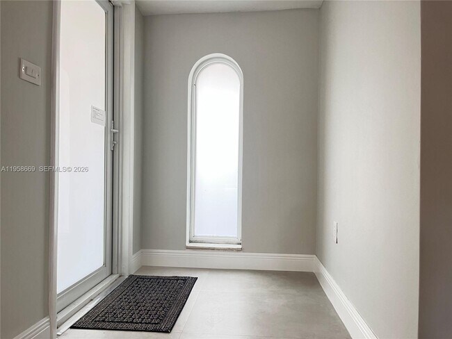 Building Photo - 9200 SW 54th St