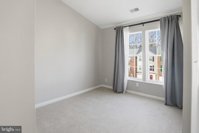 Building Photo - 12831 Silvia Loop