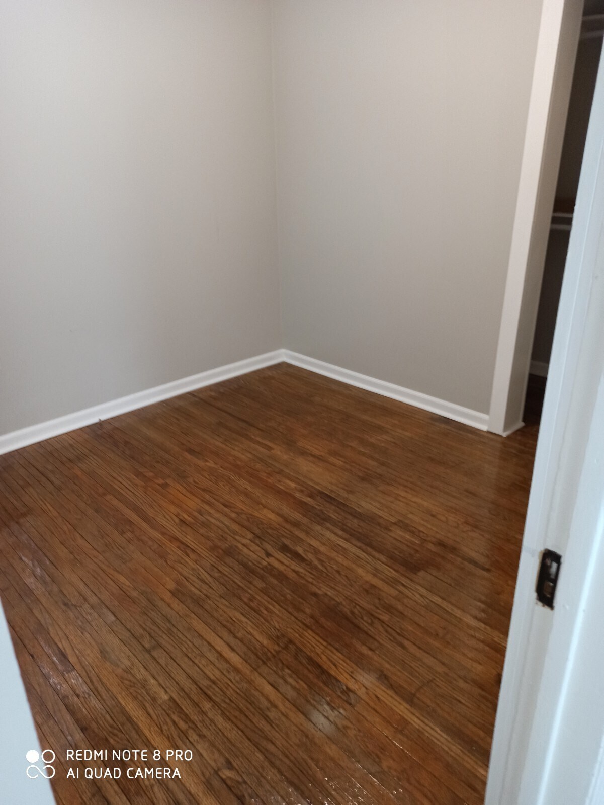 Building Photo - 19 Sheffield Ave