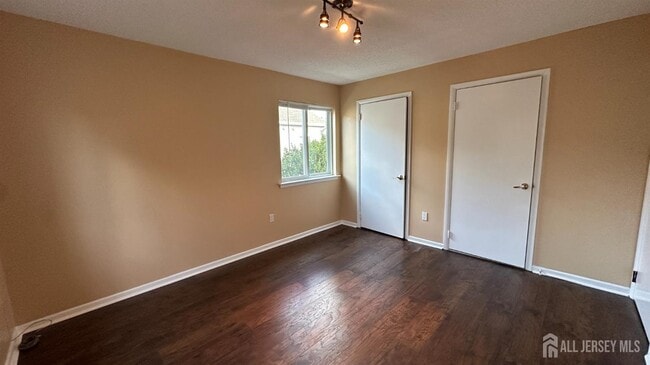 Building Photo - 9002 Tamarron Dr