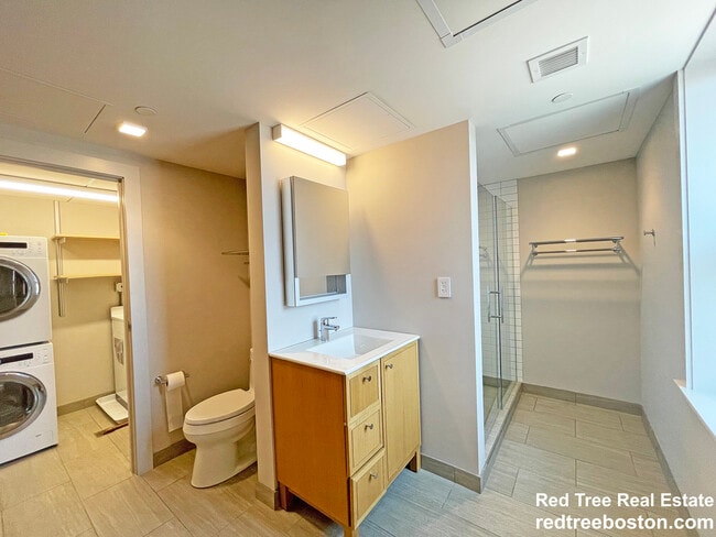 Building Photo - 125 Mount Auburn St