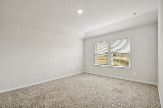 Building Photo - 210 Briggs Ln